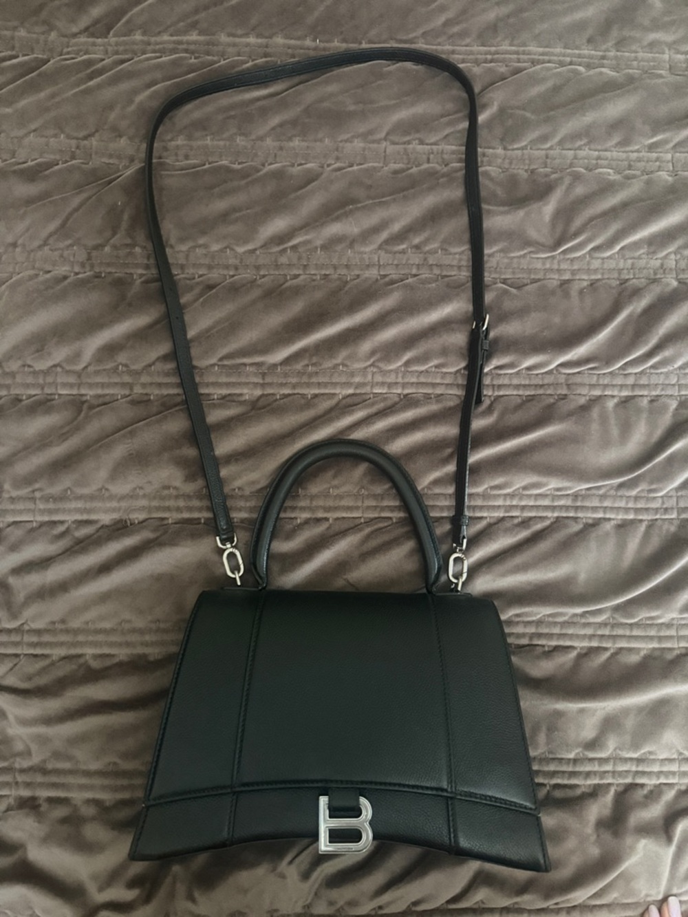Balenciaga authentic Black Leather hourglass BB-Accent Top-Handle bag